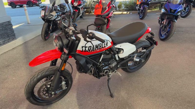 Used 2022 Ducati SCRAMBLER ICON DARK Image 8