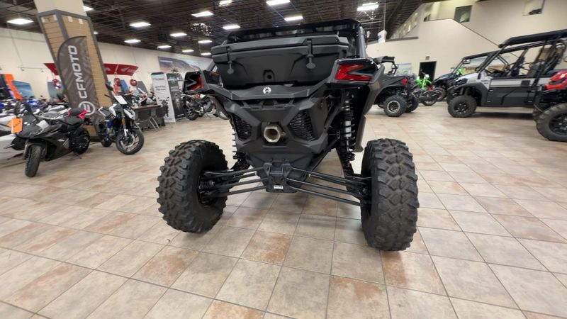 New 2026 Can-Am MAVERICK R MAX X RS WITH SMART-SHOX 999T DCT Image 8