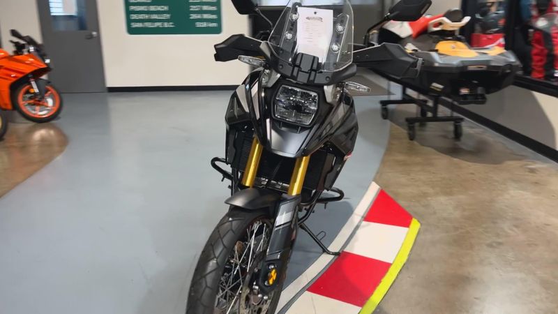 New 2024 Suzuki V-STROM 1050DE Image 7