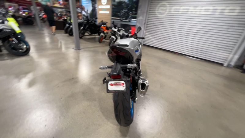 New 2027 Kawasaki NINJA ZX-6R ABS Image 7