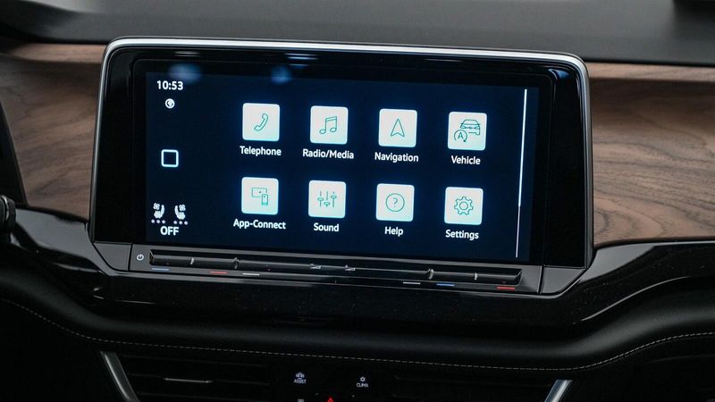 2025 Volkswagen Atlas 2.0T SE w/TechnologyImage 15