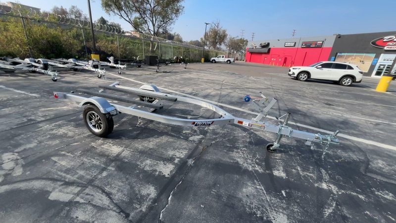 New 2026 Triton ELITE WCI PWC TRAILER W&sol; ALUMINUM WHEELS Image 3