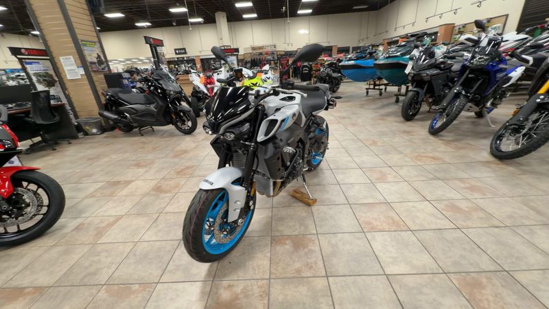 New 2026 Yamaha MT-10 Image 5