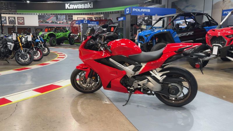 Used 2015 Honda INTERCEPTOR DELUXE Image 2