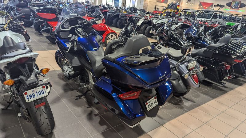 2018 Honda GOLD WING TOURImage 4