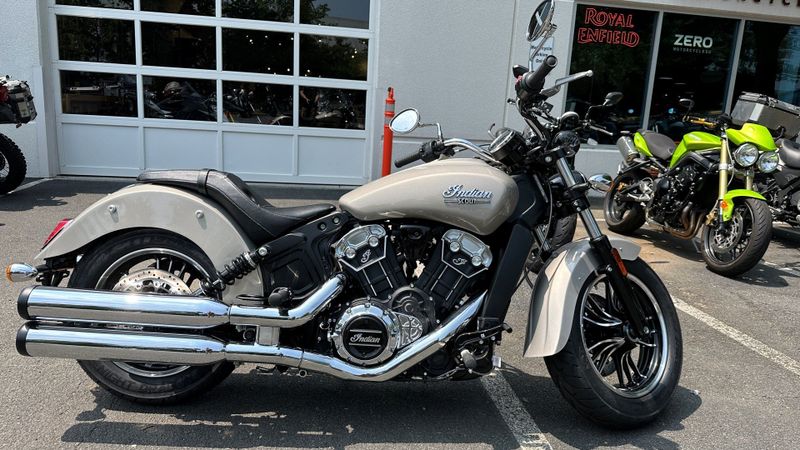 2023 Indian Motorcycle Scout  in a Silver Quartz Metallic exterior color. Motorcycles of Dulles 571.934.4450 motorcyclesofdulles.com 
