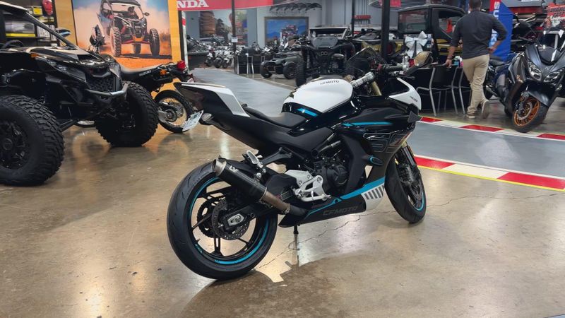 Used 2023 CFMOTO 450SS Image 8