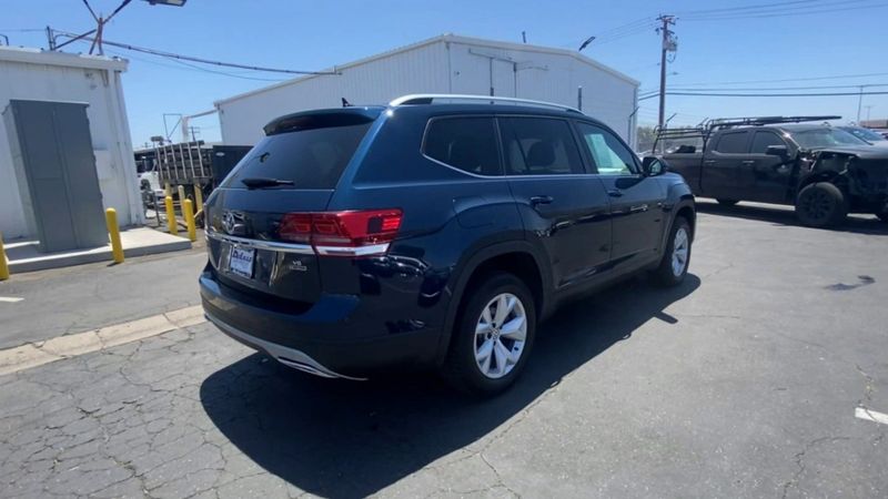 2019 Volkswagen Atlas 3.6L V6 SEImage 10