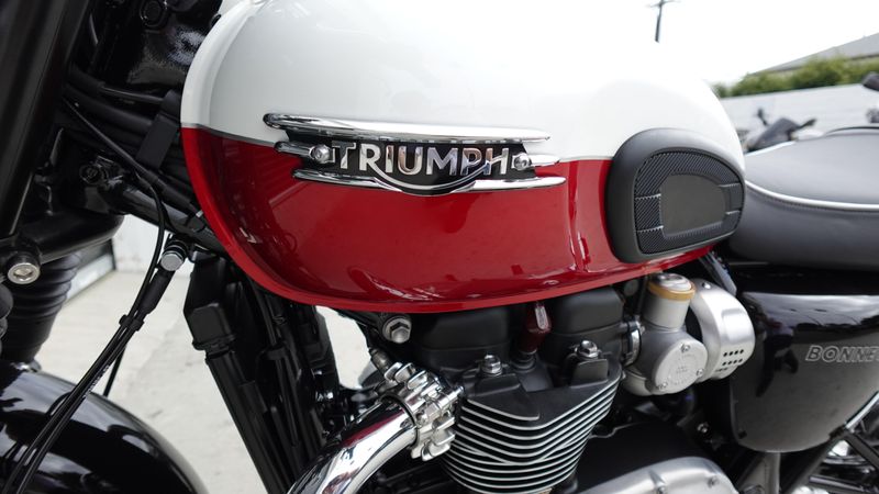 New 2025 Triumph Bonneville T120 