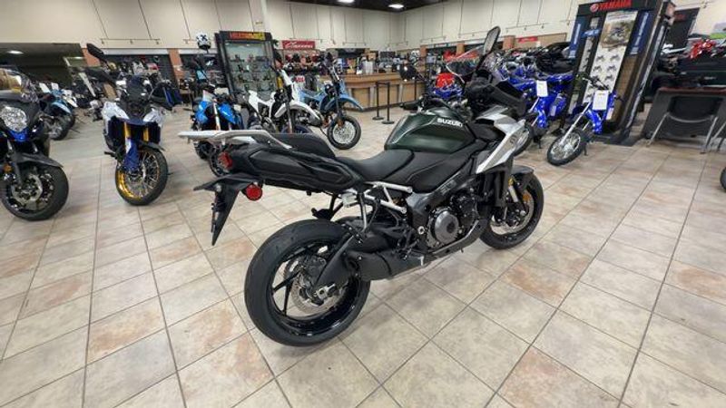 New 2024 Suzuki GSX-S1000GX+ Image 4