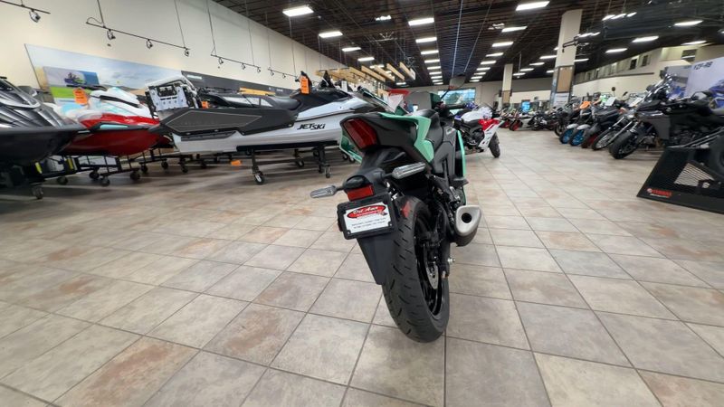 New 2026 Yamaha YZF-R3 ABS Image 8