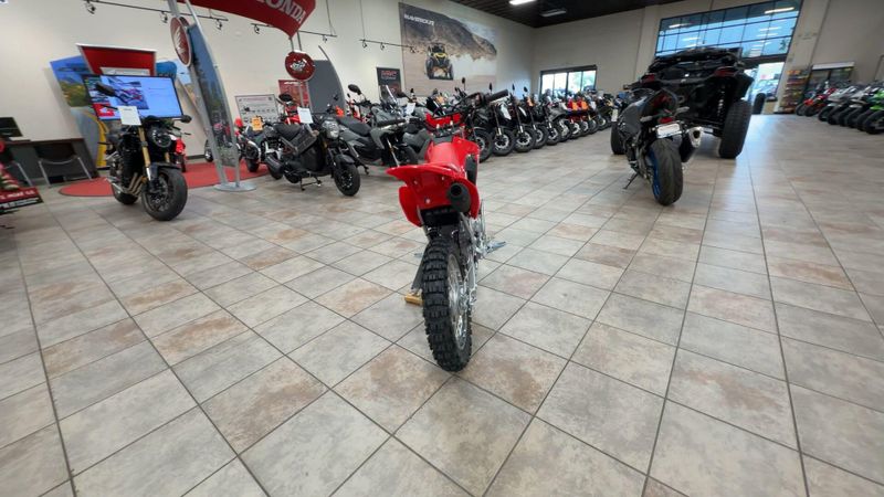 New 2027 Honda CRF125F Image 8