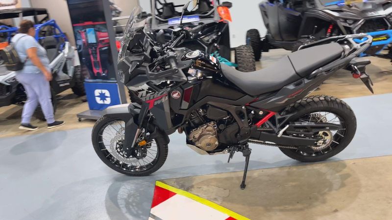 New 2025 Honda AFRICA TWIN DCT Image 9