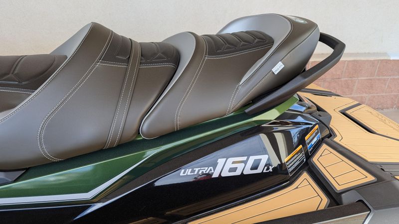 2025 Kawasaki JET SKI ULTRA 160LX Image 12