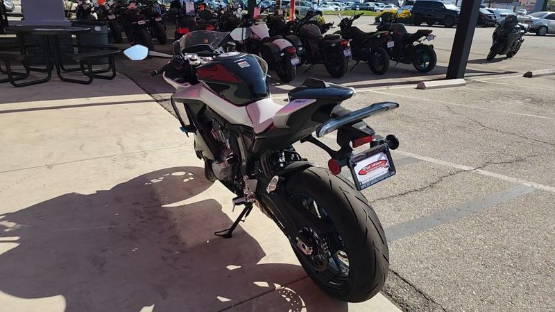 New 2026 CFMOTO 675SS Image 9