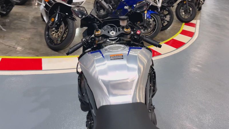 New 2026 Yamaha YZF-R1M Image 3