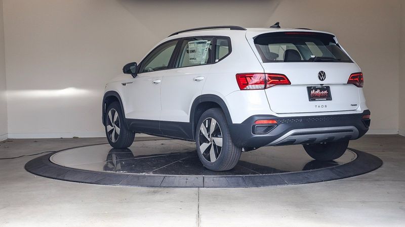 2024 Volkswagen Taos 1.5T SImage 2