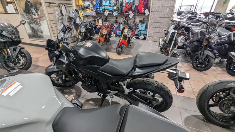 2025 Honda CB500F ABS MATTE BLACK METALLICImage 3