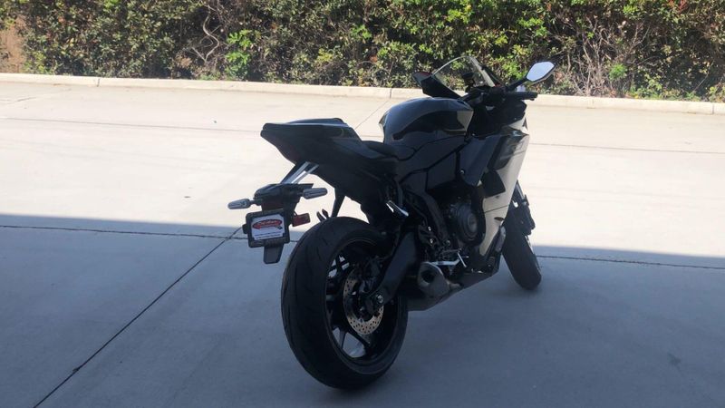 New 2026 Yamaha YZF-R7 Image 9