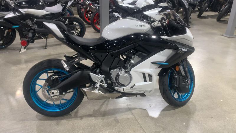 New 2025 CFMOTO 675SS Image 9