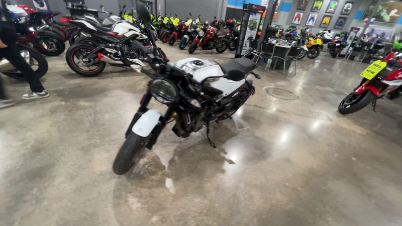 Used 2022 Husqvarna VITPILEN 401 Image 4