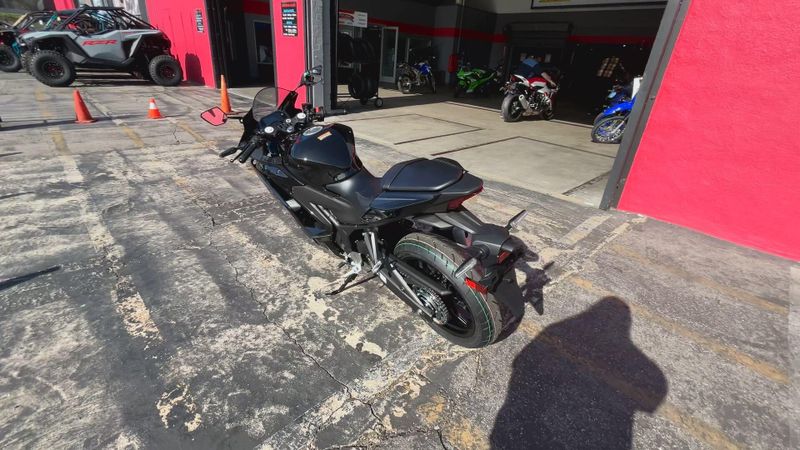 New 2026 Yamaha YZF-R3 ABS Image 6