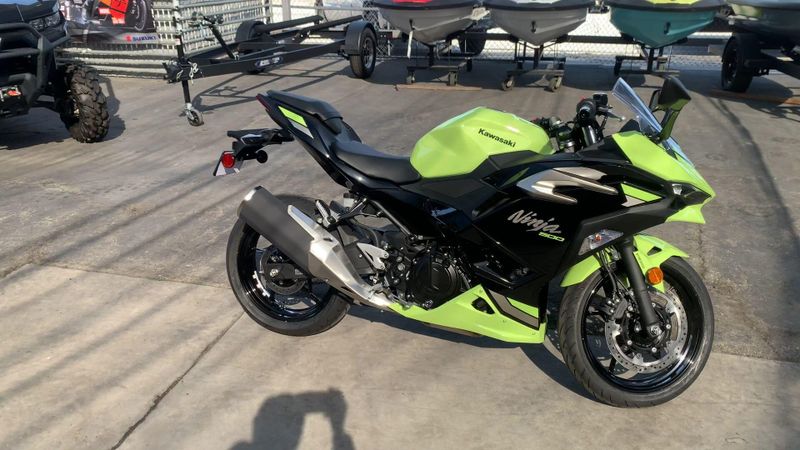 New 2026 Kawasaki NINJA 500 ABS Image 2