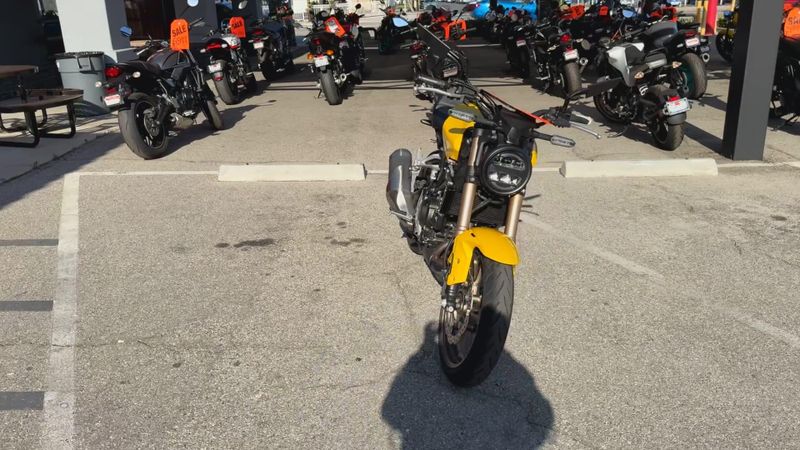 Used 2024 Honda CB300R ABS Image 7