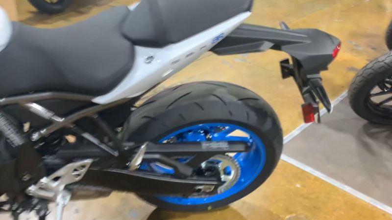 New 2026 Suzuki GSX-8R Image 9