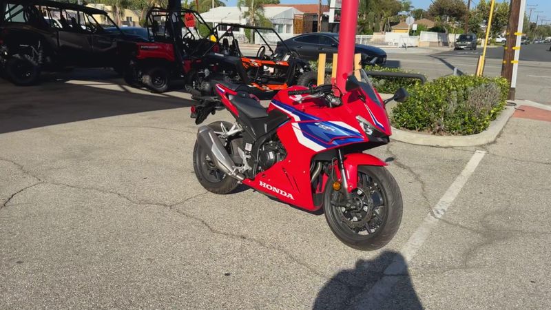 Used 2025 Honda CBR500R Image 2