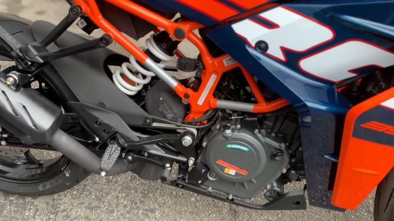 New 2024 KTM RC 390 Image 5