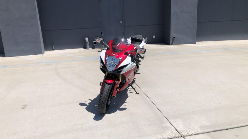 New 2027 Suzuki GSX-R750 Image 7