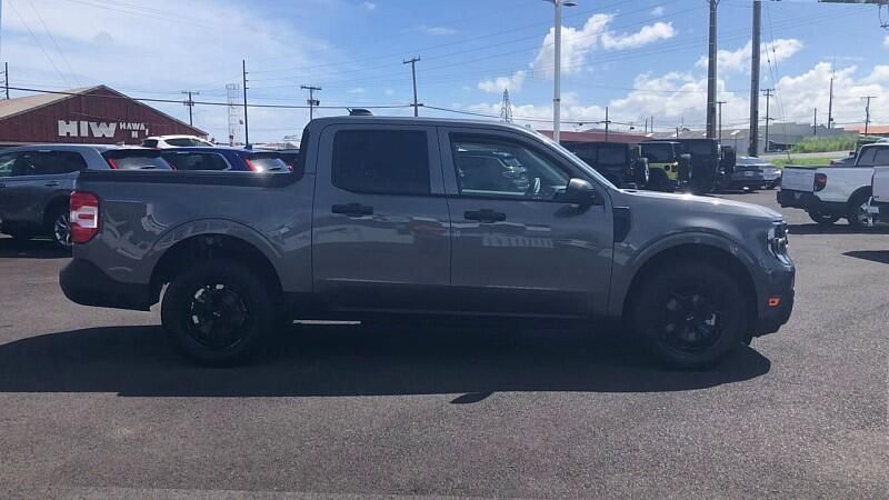 2025 Ford Maverick XL photo 2