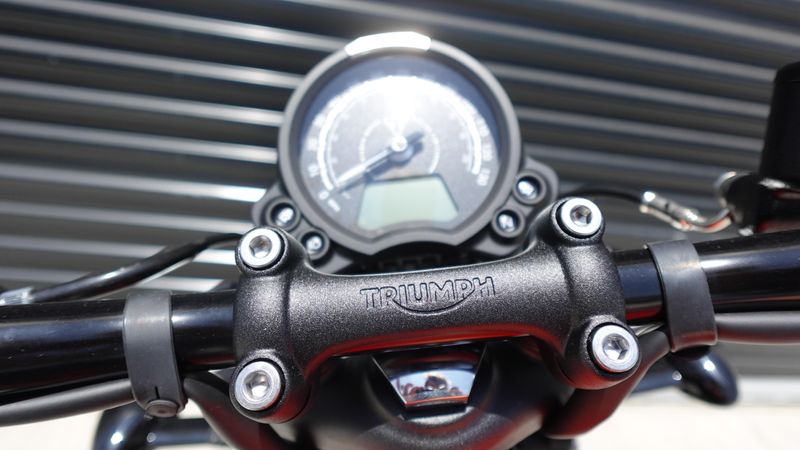 New 2025 Triumph Bonneville Bobber Euro 5a Base 