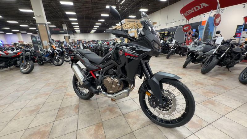 New 2026 Honda AFRICA TWIN DCT Image 2