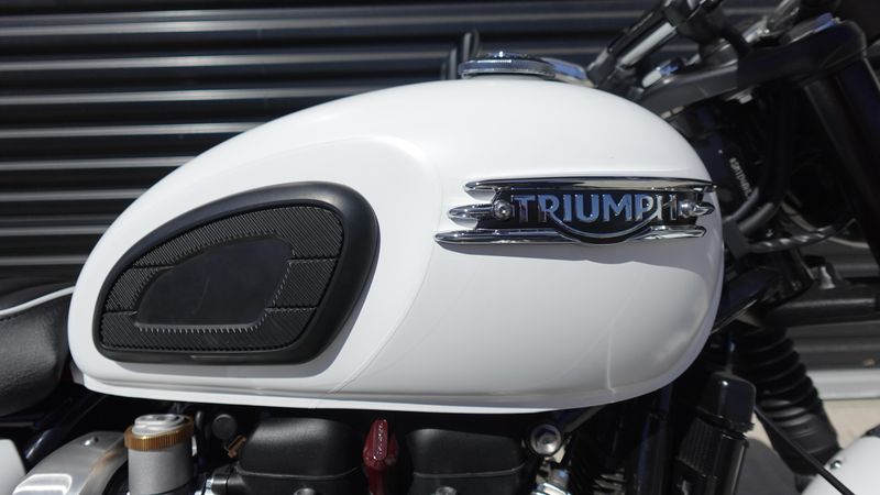New 2025 Triumph Bonneville T120 Elvis Edition Euro 5a 
