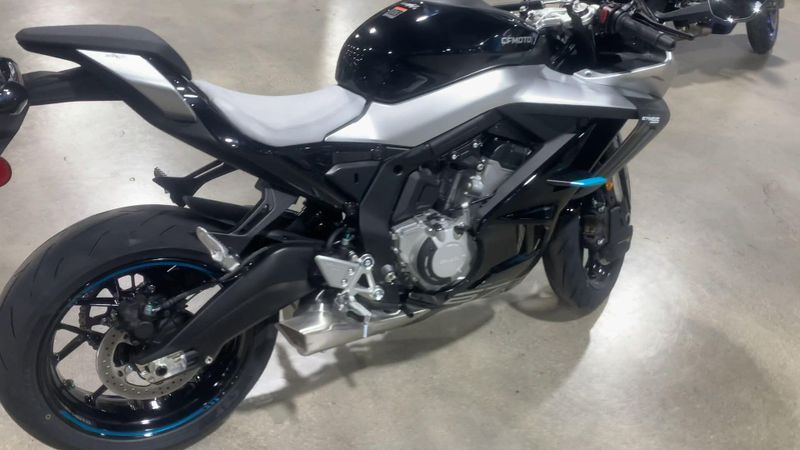 New 2025 CFMOTO 675SS Image 7