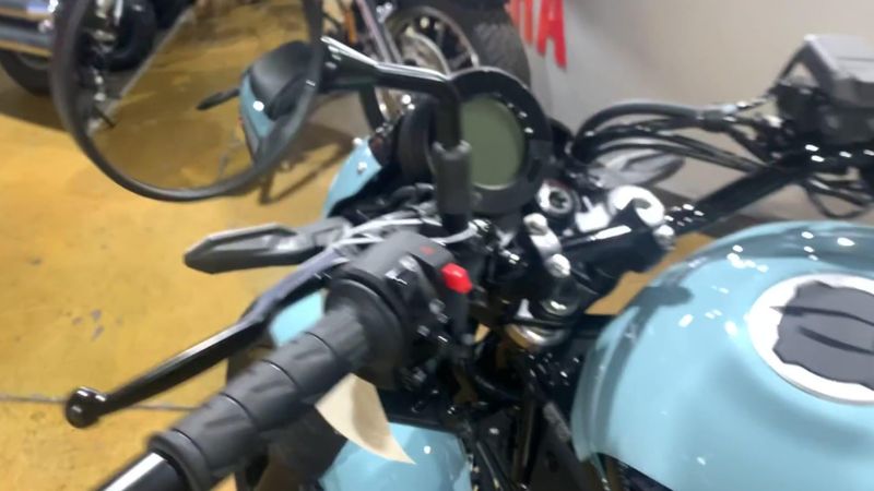 New 2025 Kawasaki ELIMINATOR SE ABS Image 2