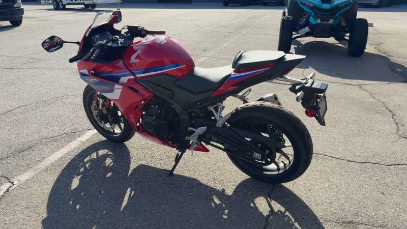 Used 2025 Honda CBR500R Image 6