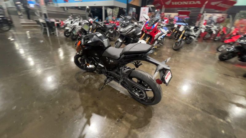 New 2026 KTM 250 DUKE Image 6