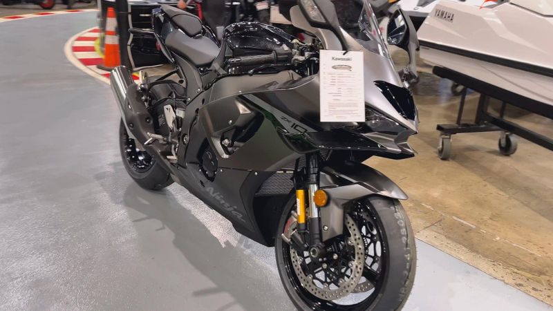 New 2026 Kawasaki NINJA ZX-10R Image 6