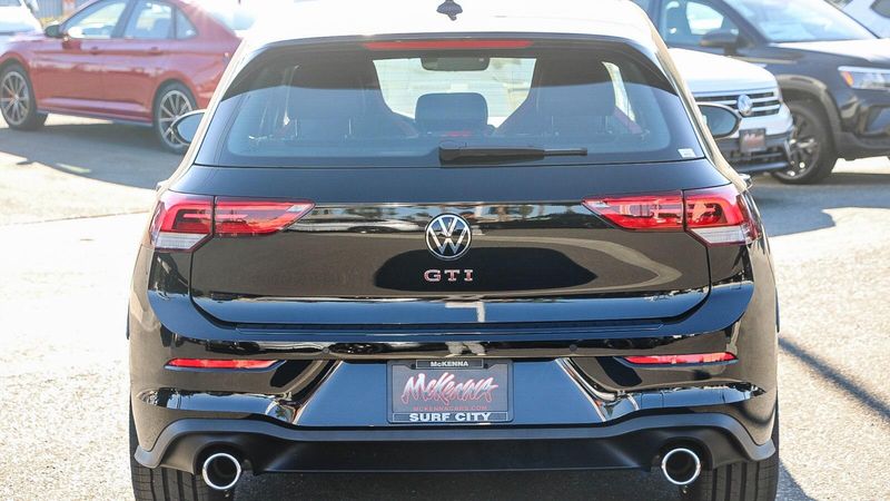 2024 Volkswagen Golf GTI AutobahnImage 3