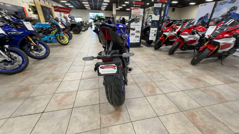 New 2026 Yamaha YZF-R7 Image 8
