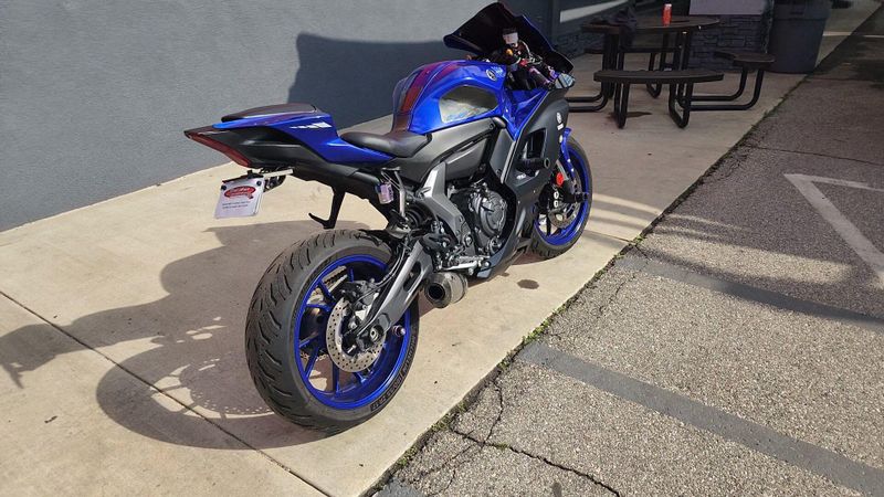 Used 2024 Yamaha YZF R7 Image 3