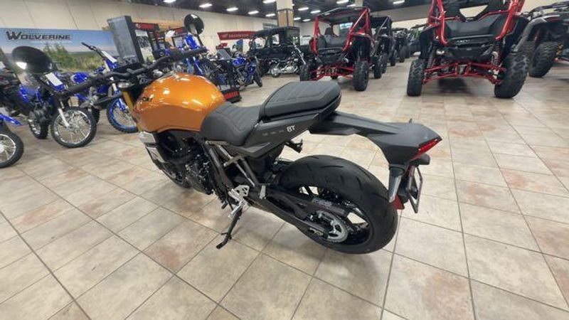 New 2026 Suzuki GSX-8T Image 2