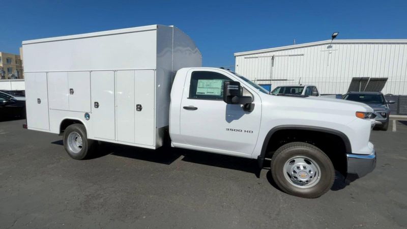 2024 Chevrolet Silverado 3500HD CC Work TruckImage 3