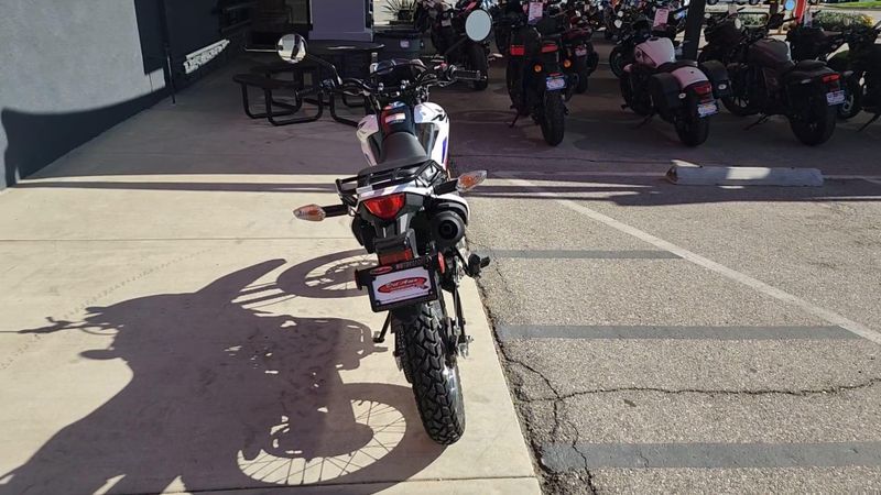 New 2025 Honda XR150L Image 2