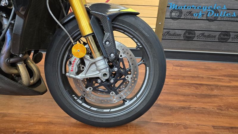 2024 Triumph Street Triple RS Moto2 Edition Image 12