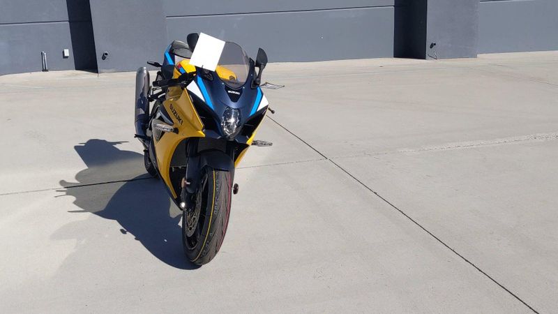 New 2027 Suzuki GSX-R1000 40TH ANNIVERSARY EDITION Image 7
