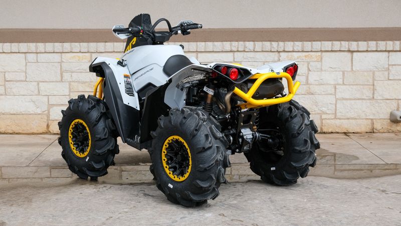 2024 CAN-AM Renegade X mr 650 in a BLACK-YELLOW exterior color. Family PowerSports (877) 886-1997 familypowersports.com 